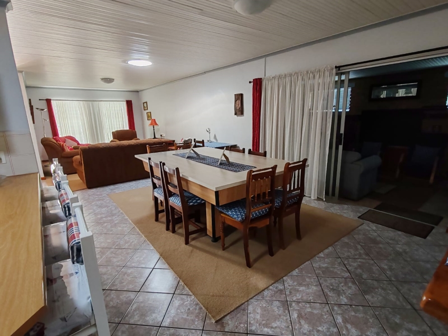 3 Bedroom Property for Sale in De Kelders Western Cape